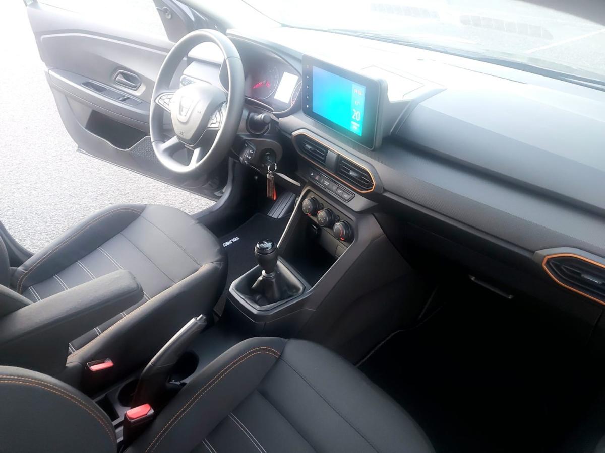 dacia-sandero-2022-gasolina-999cc