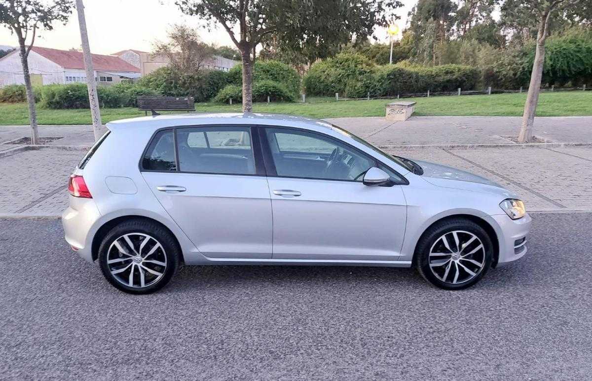 volkswagen-golf-2016-diesel-1598cc