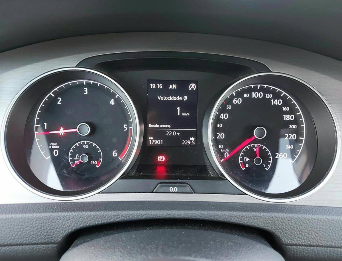 volkswagen-golf-2016-diesel-1598cc