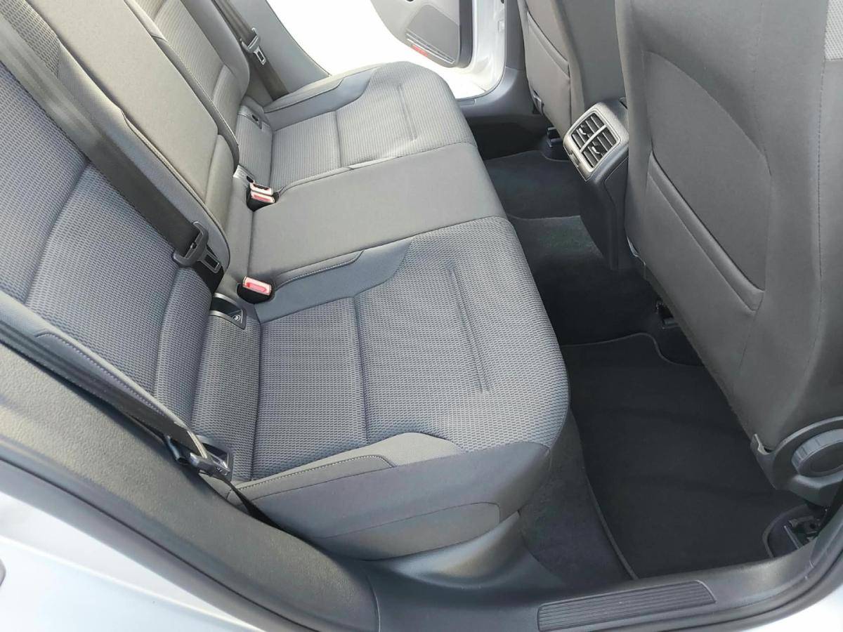 volkswagen-golf-2016-diesel-1598cc