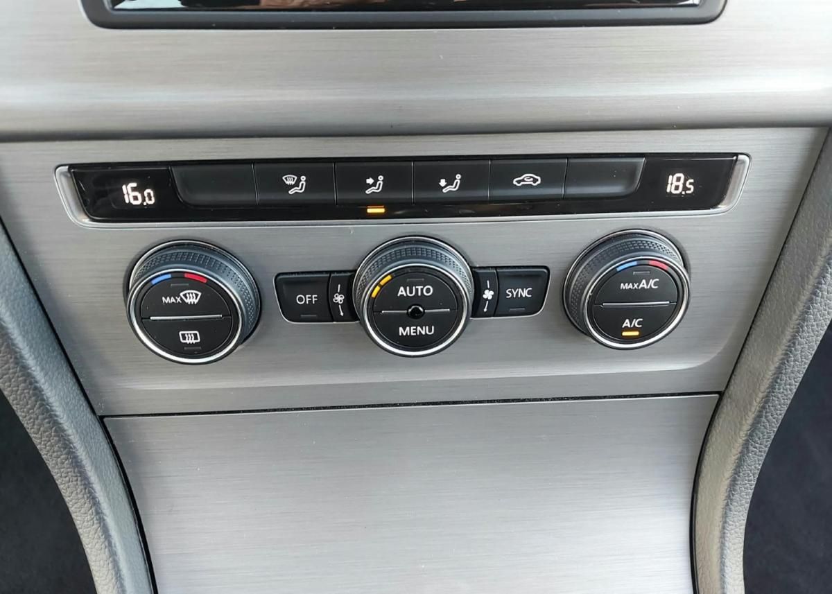 volkswagen-golf-2016-diesel-1598cc