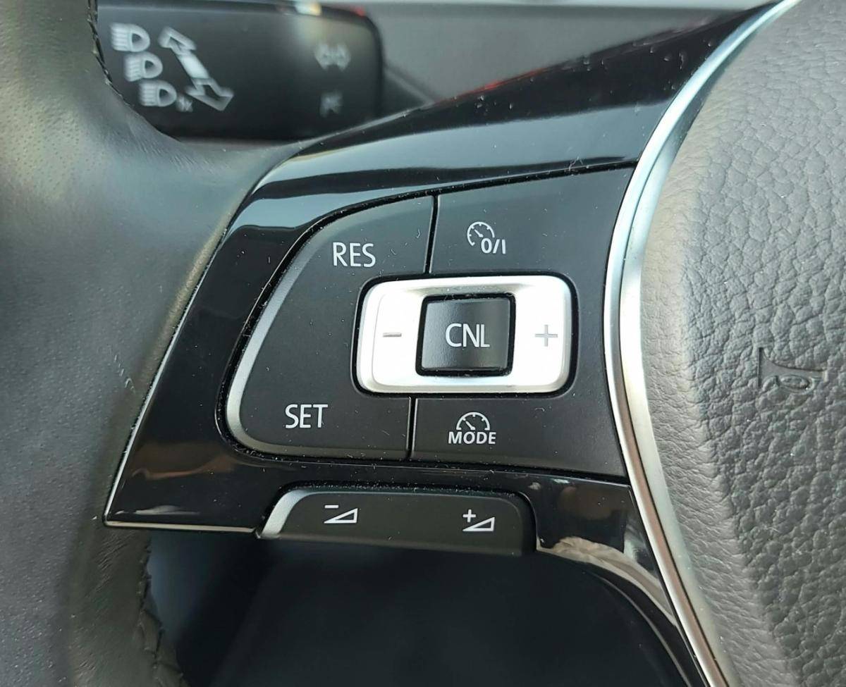 volkswagen-golf-2016-diesel-1598cc