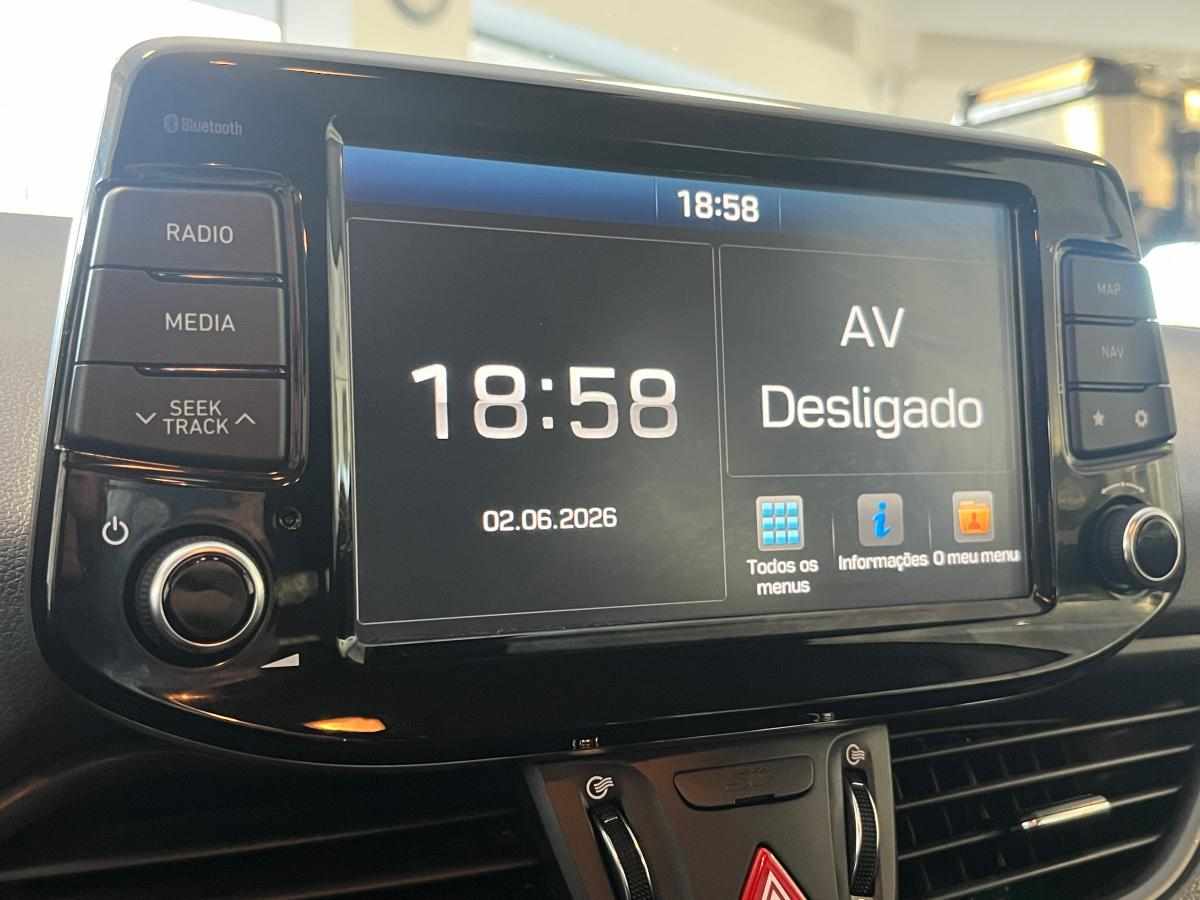 hyundai-i30-1-6-crdi-2020-diesel-1598cc