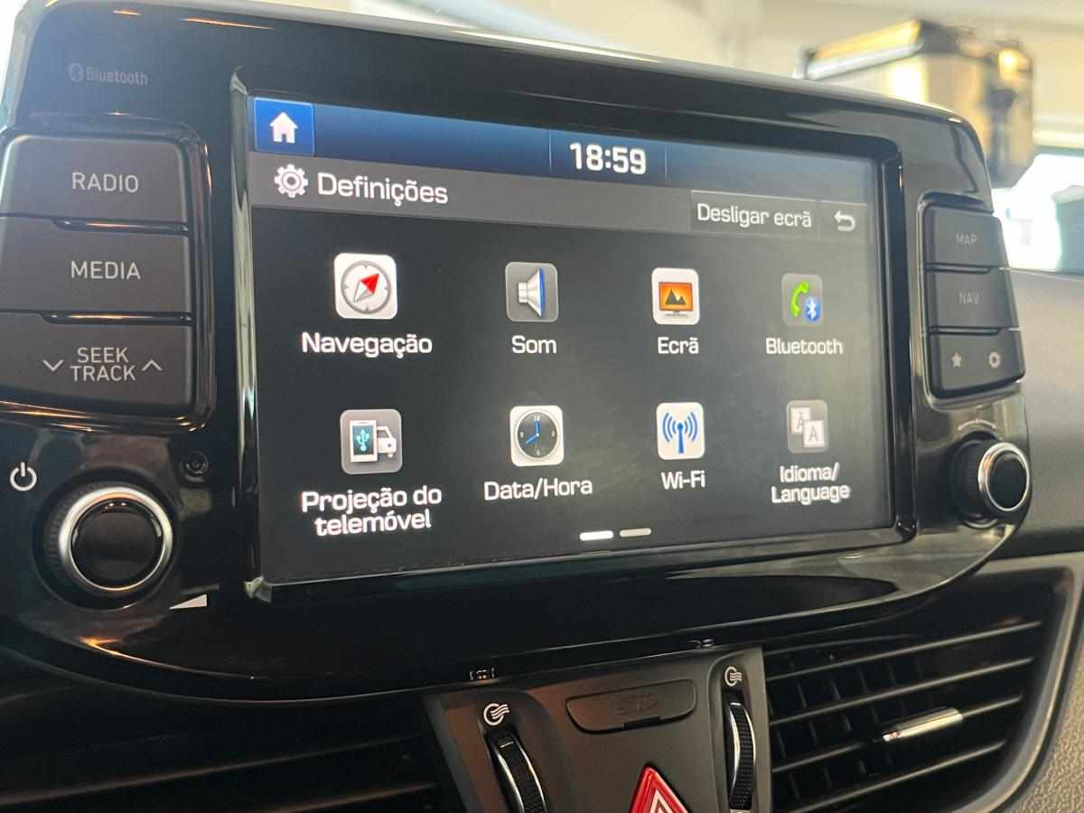 hyundai-i30-1-6-crdi-2020-diesel-1598cc