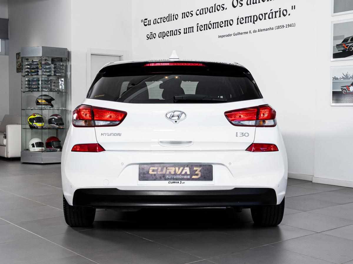 hyundai-i30-1-6-crdi-2020-diesel-1598cc