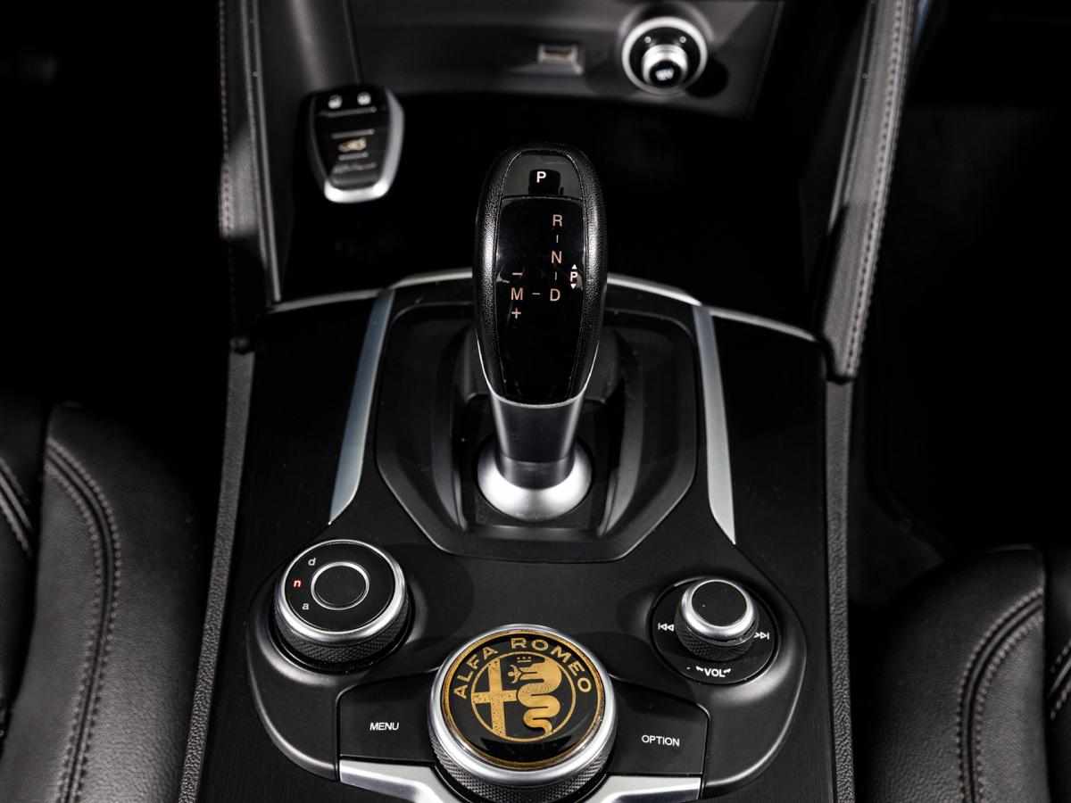alfa-romeo-stelvio-2-2-jtdm-q4-2019-diesel-2143cc