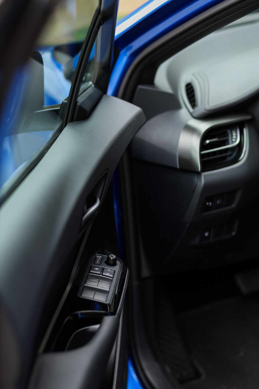 toyota-c-hr-hybrid-1-8-vvt-i-2022-gasolina-1798cc