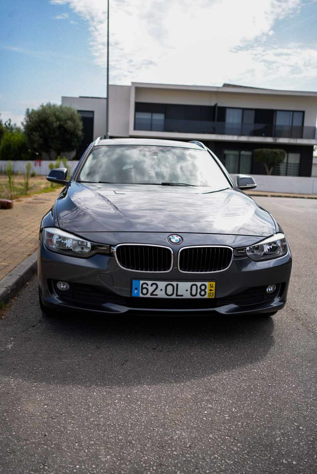 bmw-serie-3-318d-touring-2014-diesel-1995cc