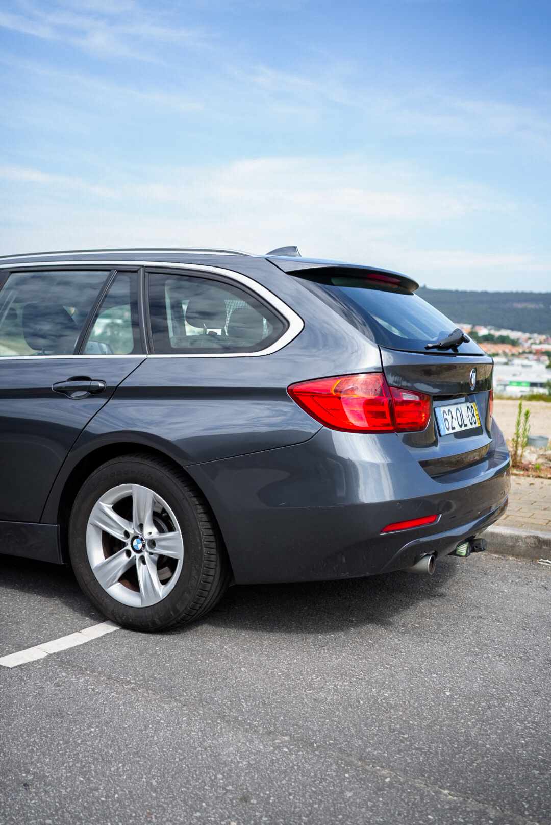 bmw-serie-3-318d-touring-2014-diesel-1995cc