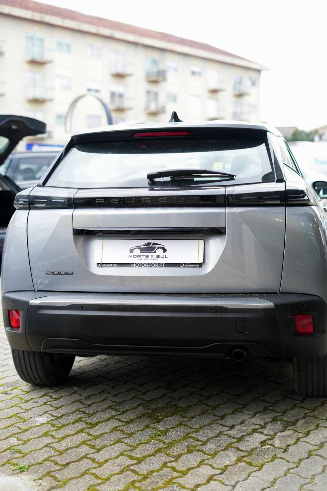 peugeot-2008-1-2-puretech-2024-gasolina-1199cc