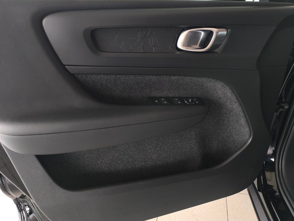 volvo-xc40-2022-gasolina-1477cc