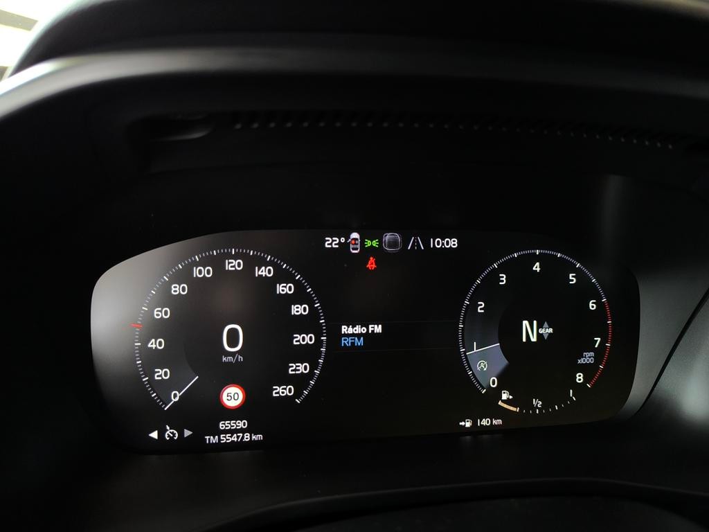 volvo-xc40-2022-gasolina-1477cc