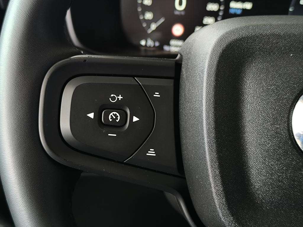 volvo-xc40-2022-gasolina-1477cc