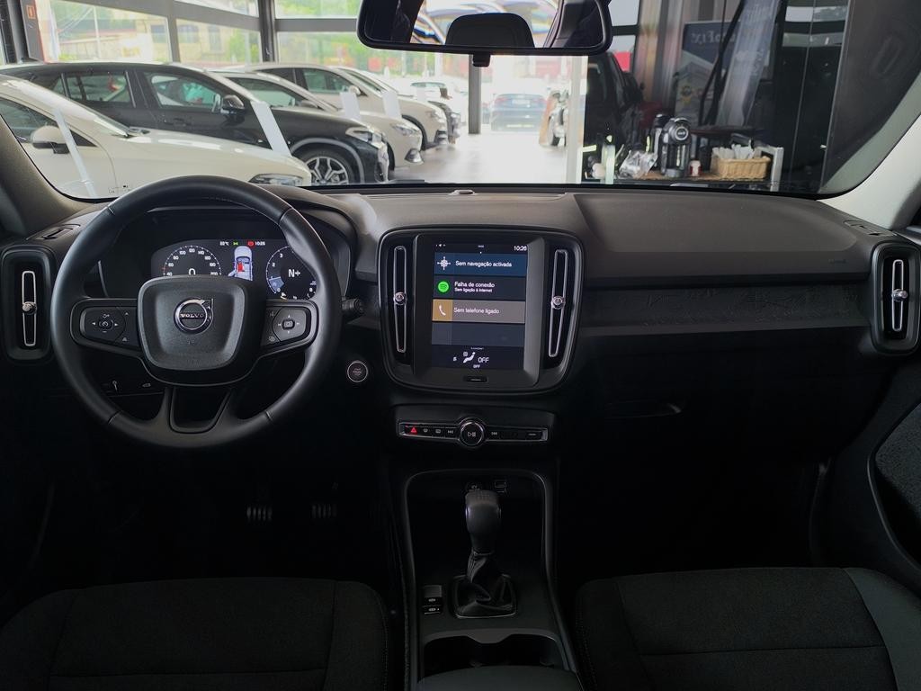 volvo-xc40-2022-gasolina-1477cc