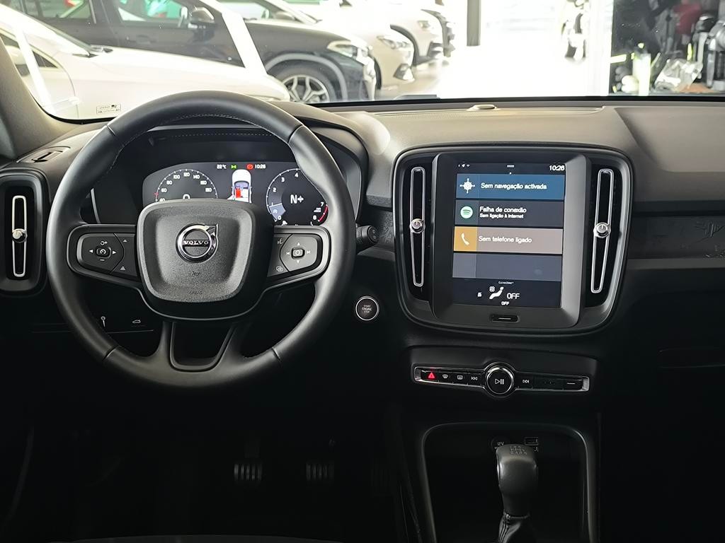 volvo-xc40-2022-gasolina-1477cc