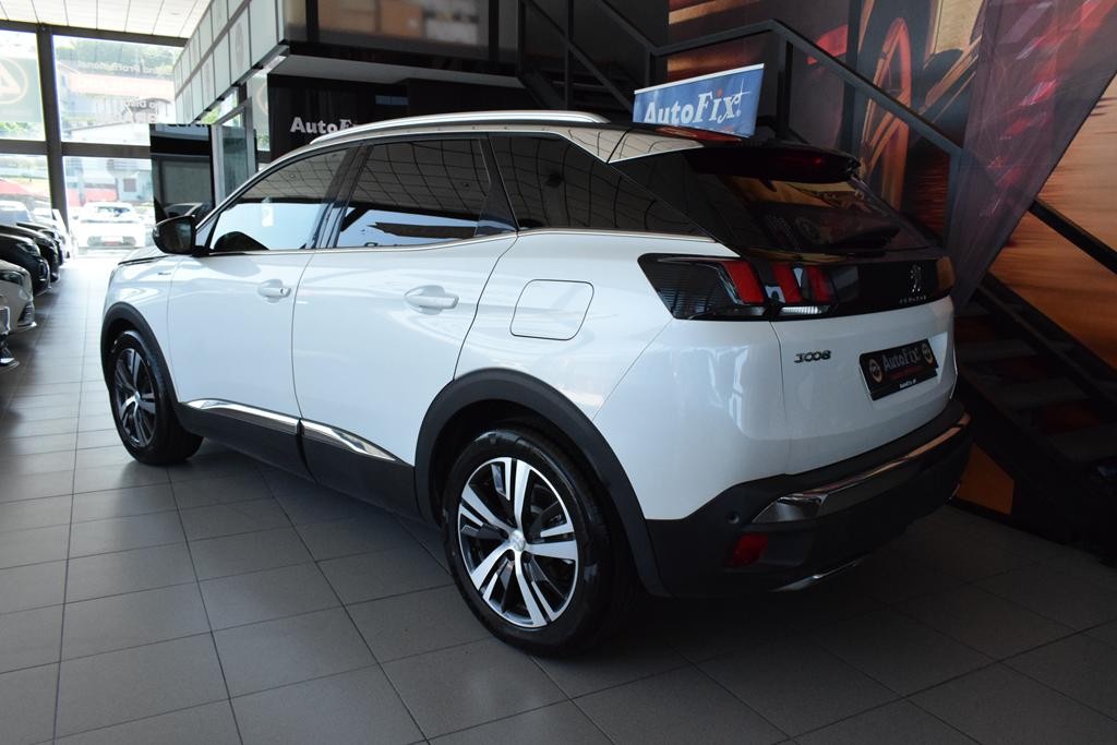 peugeot-3008-2020-hibrido-a-gasolina-1598cc