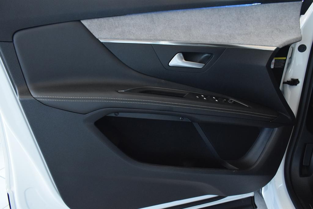 peugeot-3008-2020-hibrido-a-gasolina-1598cc