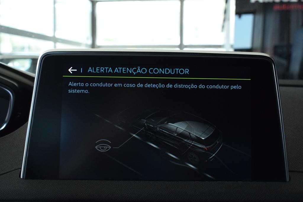 peugeot-3008-2020-hibrido-a-gasolina-1598cc