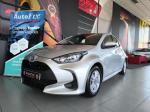 toyota-yaris-2021-hibrido-a-gasolina-1497cc