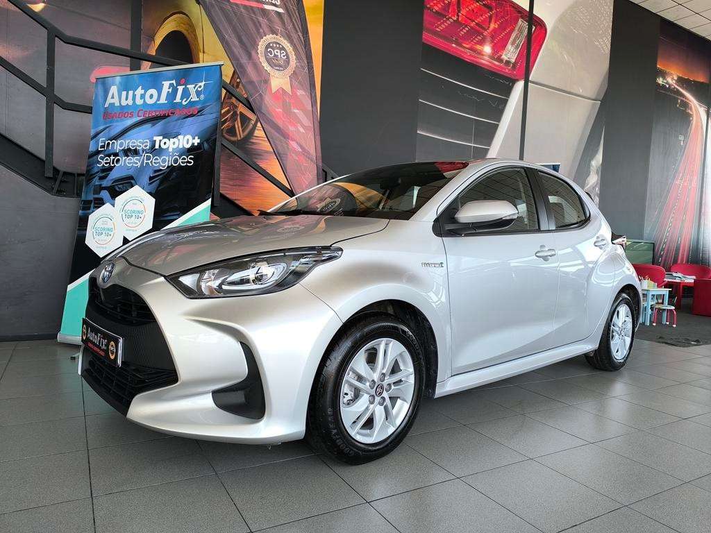 toyota-yaris-2021-hibrido-a-gasolina-1497cc