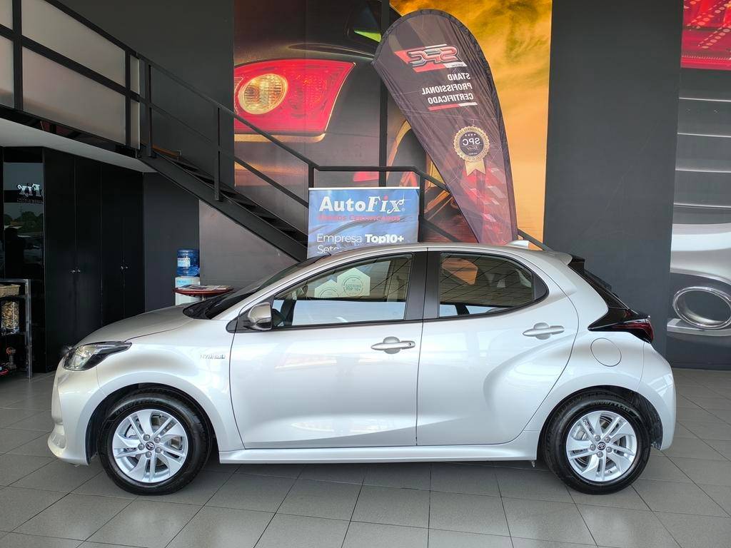toyota-yaris-2021-hibrido-a-gasolina-1497cc