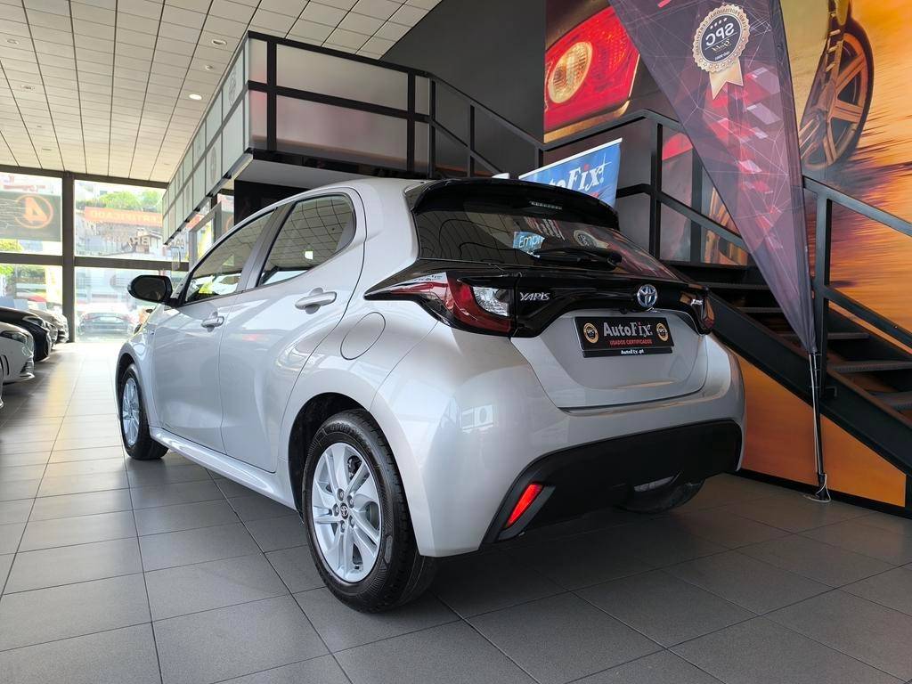toyota-yaris-2021-hibrido-a-gasolina-1497cc