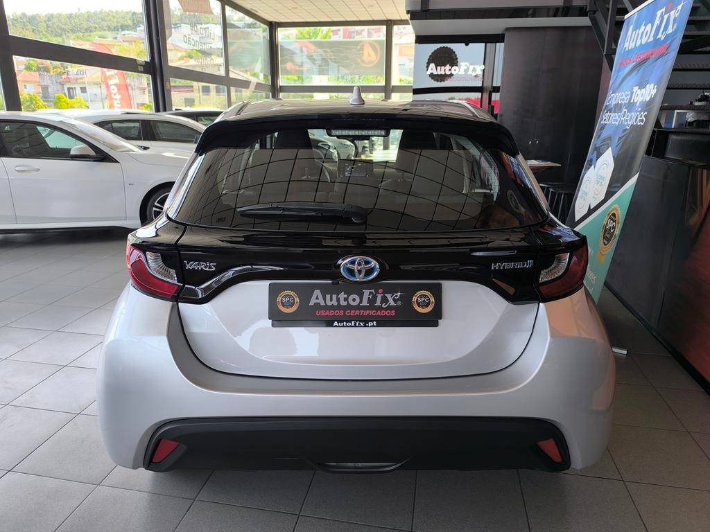 toyota-yaris-2021-hibrido-a-gasolina-1497cc