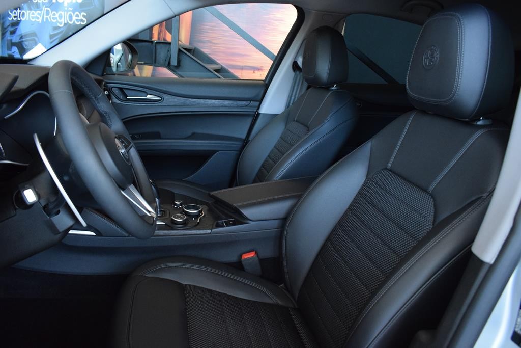 alfa-romeo-stelvio-2019-diesel-2143cc