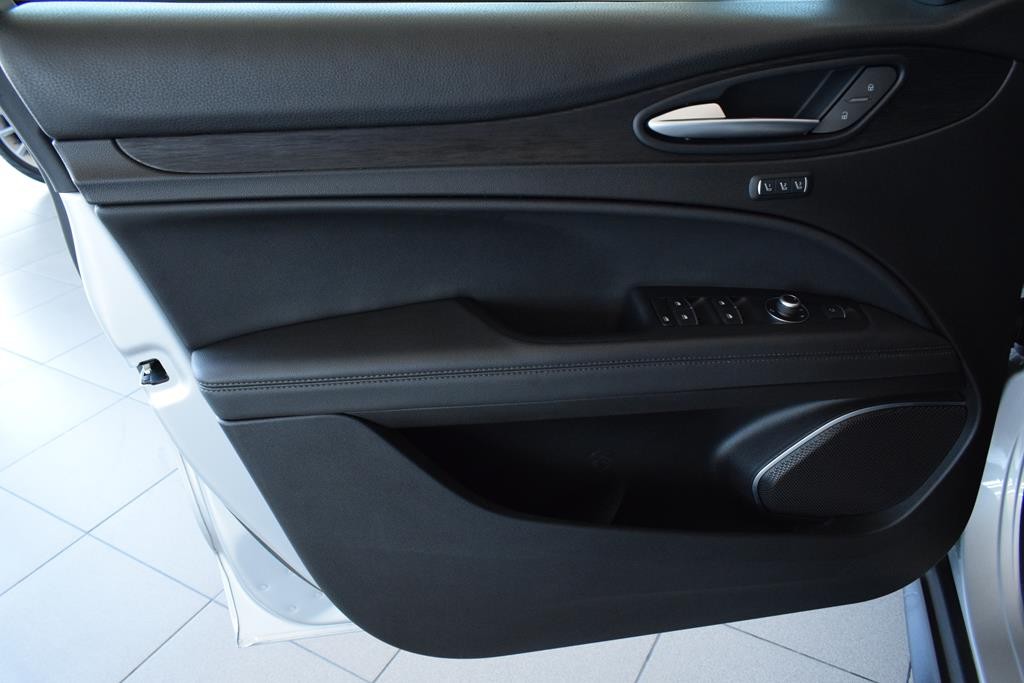 alfa-romeo-stelvio-2019-diesel-2143cc