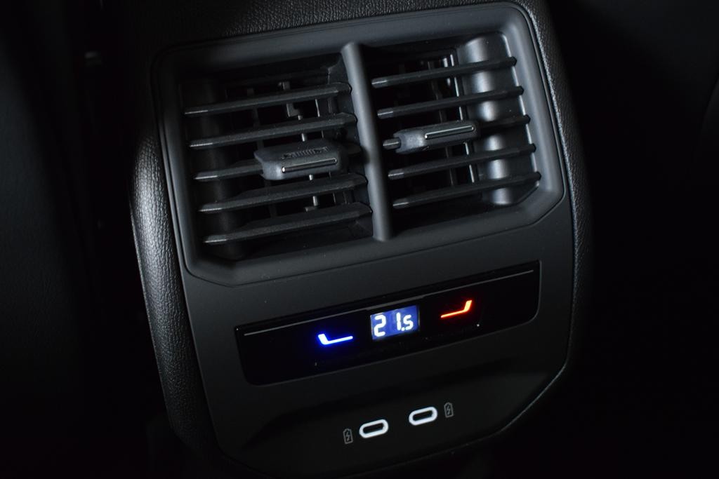 seat-leon-2022-diesel-1968cc