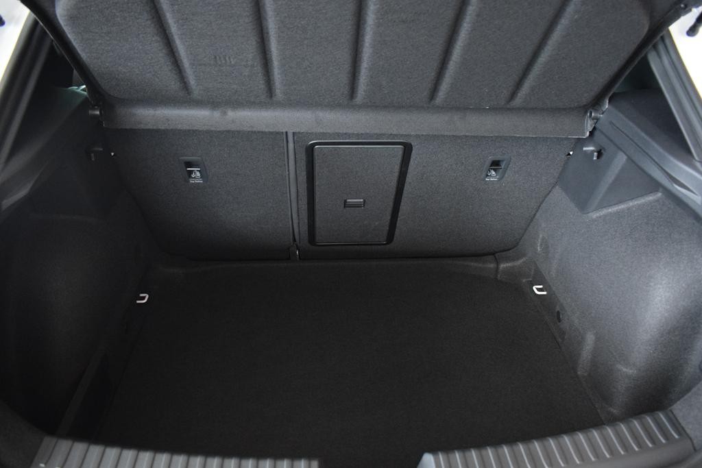 seat-leon-2022-diesel-1968cc