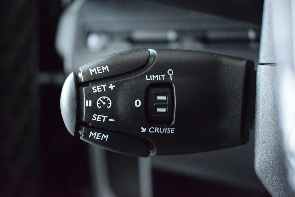 peugeot-3008-2018-diesel-1499cc