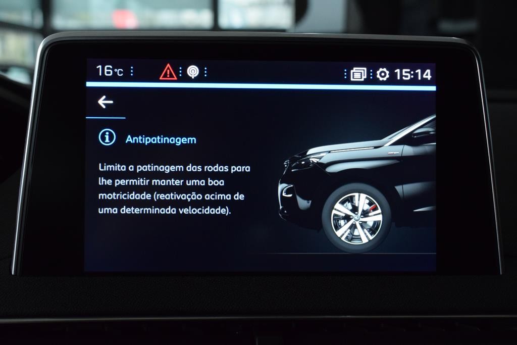 peugeot-3008-2018-diesel-1499cc