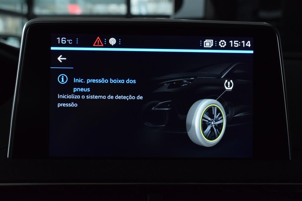 peugeot-3008-2018-diesel-1499cc