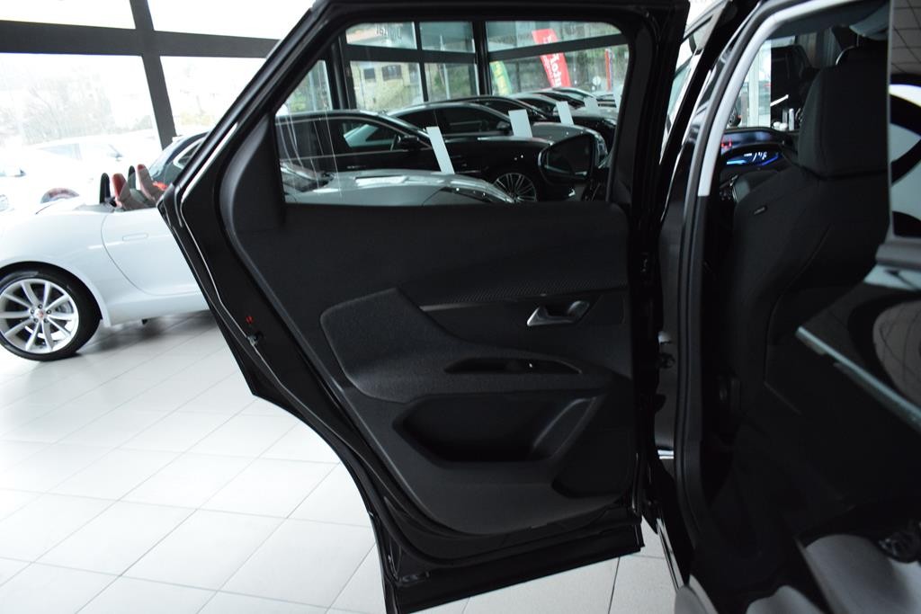 peugeot-3008-2018-diesel-1499cc