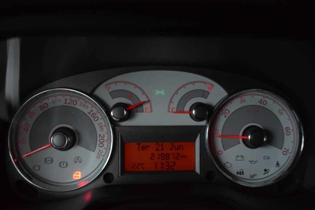 fiat-linea-2009-diesel-1300cc