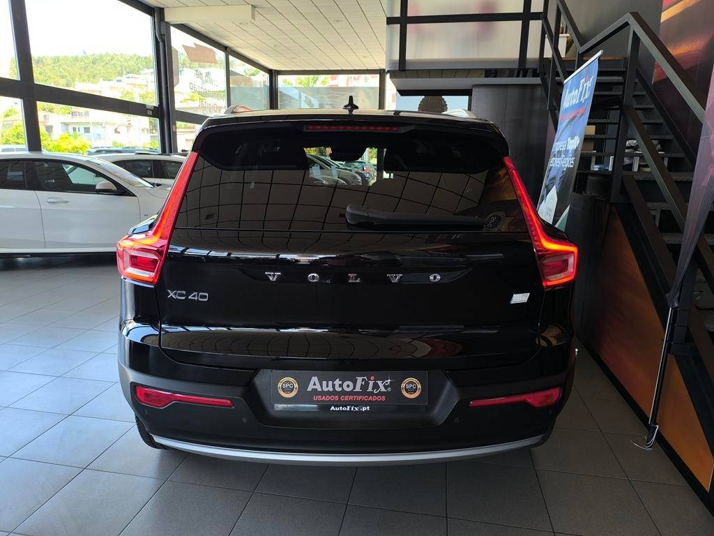 volvo-xc40-2022-hibrido-a-gasolina-1477cc