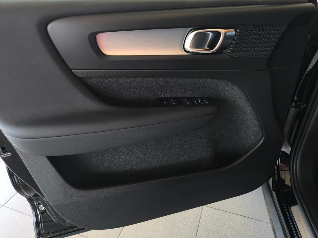 volvo-xc40-2022-hibrido-a-gasolina-1477cc