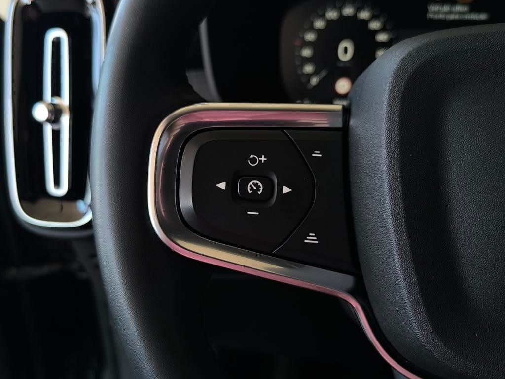 volvo-xc40-2022-hibrido-a-gasolina-1477cc