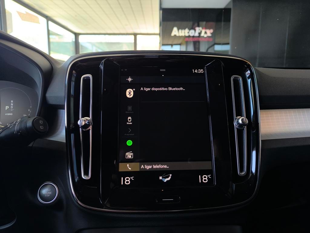volvo-xc40-2022-hibrido-a-gasolina-1477cc