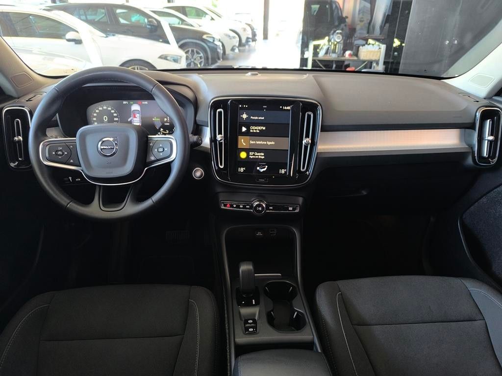volvo-xc40-2022-hibrido-a-gasolina-1477cc