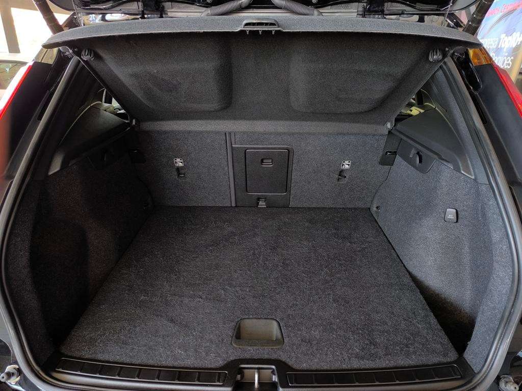 volvo-xc40-2022-hibrido-a-gasolina-1477cc