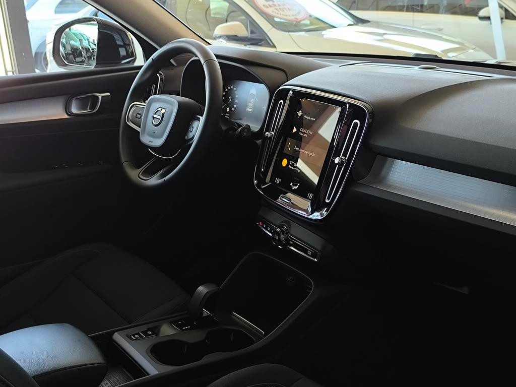 volvo-xc40-2022-hibrido-a-gasolina-1477cc