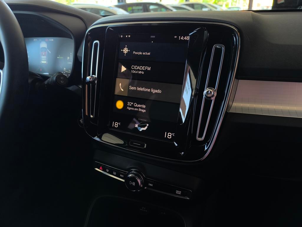 volvo-xc40-2022-hibrido-a-gasolina-1477cc