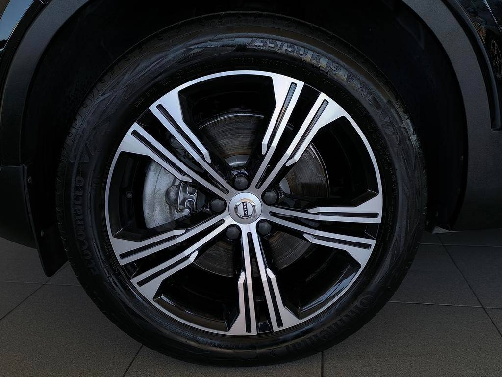 volvo-xc40-2022-hibrido-a-gasolina-1477cc