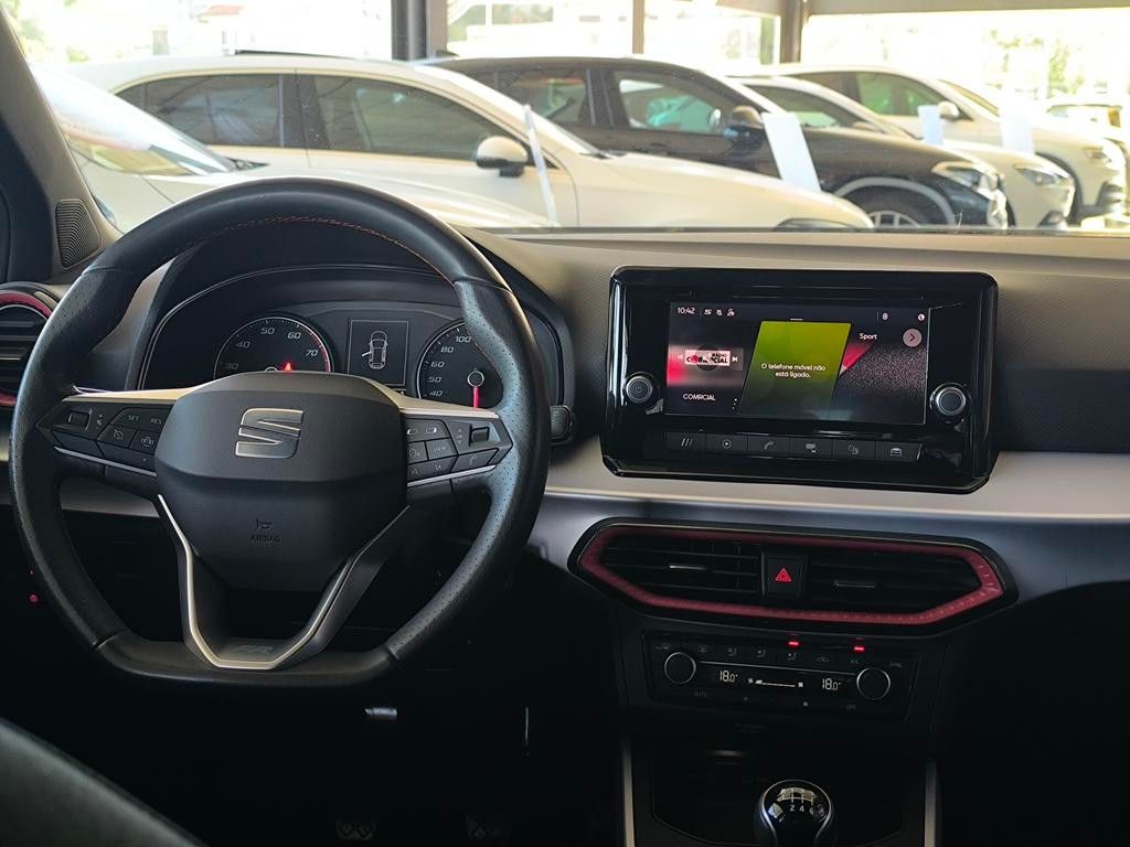 seat-arona-2022-gasolina-999cc