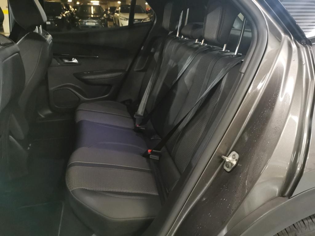 peugeot-2008-2021-diesel-1499cc
