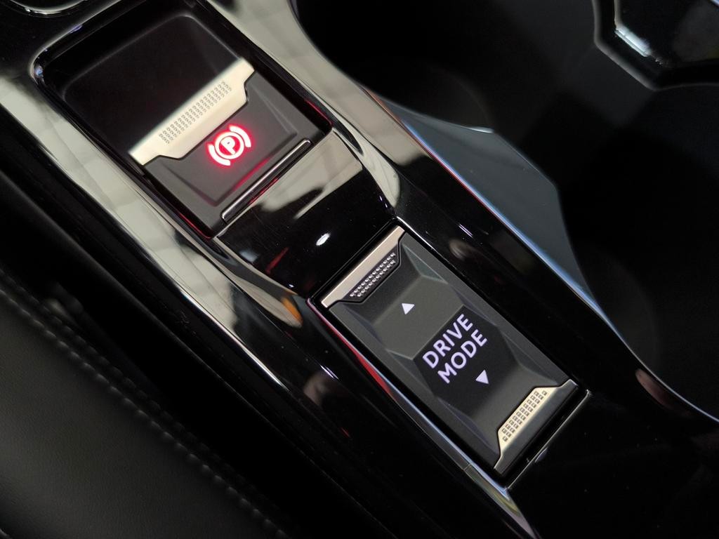 peugeot-2008-2021-diesel-1499cc