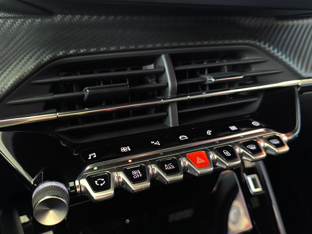 peugeot-2008-2021-diesel-1499cc