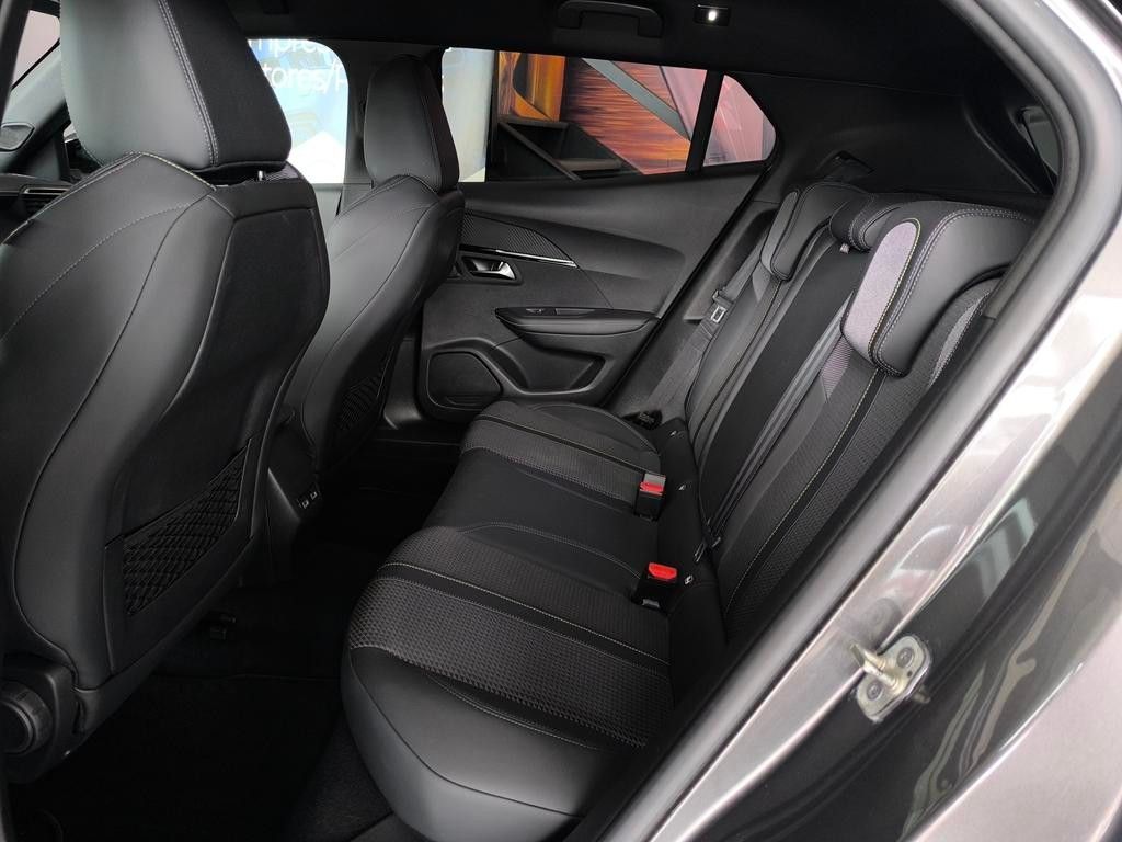 peugeot-2008-2021-diesel-1499cc